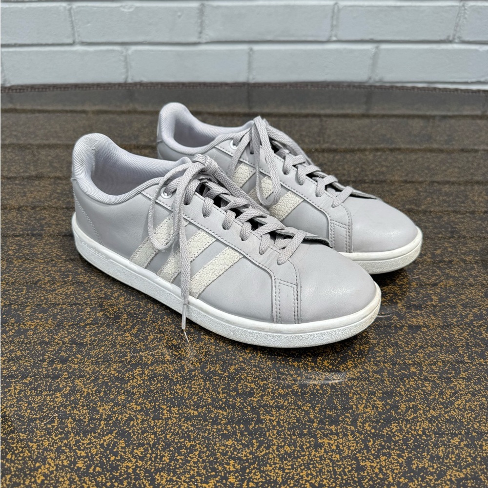 Adidas Cloudfoam Sneaker- Ortholite size 9